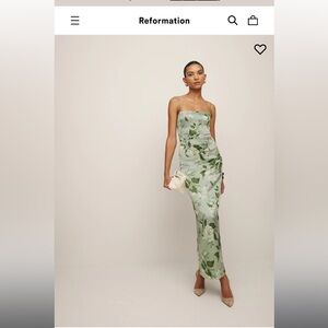 Reformation: Frankie Silk Dress. Size 6. Pattern: tea garden